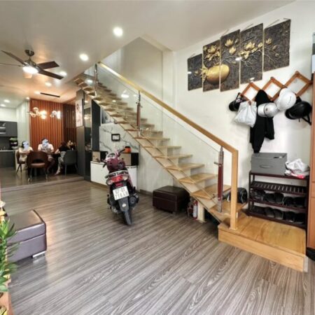 Bán nhà Di Trạch 33m2x5 tầng, 4 ngủ, đủ công năng, ô tô gần,trường học liền kề, tiện ích full, 4.2 Bán nhà Di Trạch 33m2x5 tầng, 4 ngủ, đủ công năng, ô tô gần,trường học liền kề, tiện ích full, 4.2