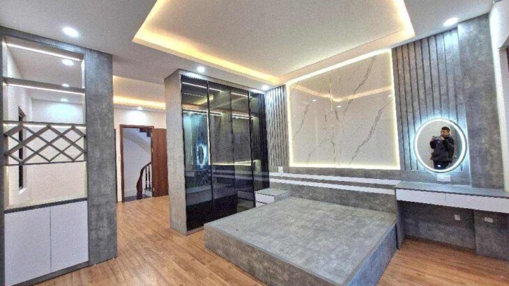 GIẢM CHÀO NỬA TỶ NHÀ ĐẸP NAM TỪ LIÊM.Ô TÔ ĐỖ CỬA.MẶT TIỀN BỀ THẾ. 6.XTY/39M. GẦN PHỐ,T/ÍCH BẠT NGÀN