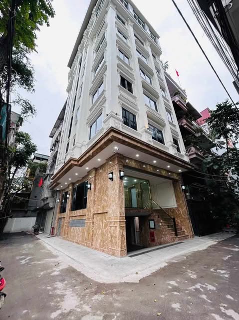 TÒA NHÀ DÒNG TIỀN 200TR/TH, 3 ÔTÔ TRÁNH, VỈA HÈ, LÔ GÓC: HOÀNG QUỐC VIỆT: 83M, 9T, MT: 6.6M