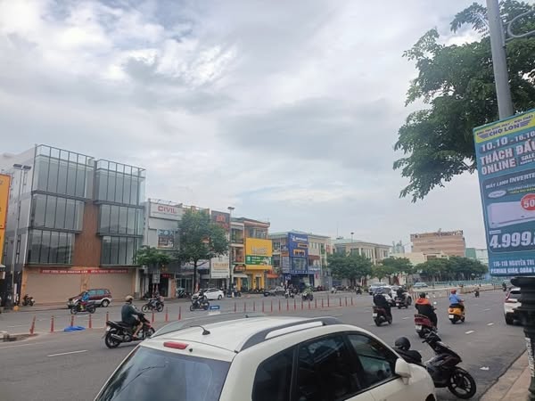 Lô đôi 10m mặt tiền Điện Biên Phủ -200m-Thanh Khê- Giá chỉ 27 tỷ.