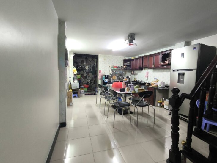 KHÔNG CÓ CĂN THỨ 2 – TRUNG MỸ TÂY Q12 – NHÀ 3 TẦNG – 105M2 THỔ CƯ – HẺM NHỰA XE TẢI NÉ – GẦN GIÁO