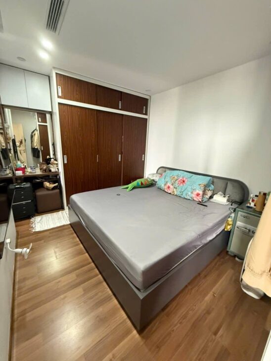 ????Chung cư cao cấp B6 Giảng Võ 75m 2PN Nội thất xịn, Cạnh hồ, 9.5 Tỷ????