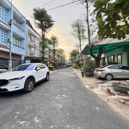 Duy Nhất 1 Căn Nhà Thô 1 lầu 1 trệt khu dân cư Tín Nghĩa G.ía Siêu Tốt
