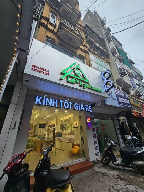 Bán nhà mặt phố Khương Trung, kinh doanh sầm uất, vỉa hè 2m, 7 tầng, 61m2, 21 tỷ.