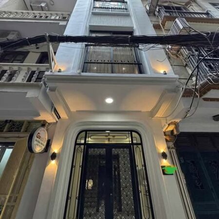 RIỆU VIỆT VƯƠNG – NHÀ MỚI TINH, ÔTÔ ĐỖ CỬA, THANG MÁY, DÒNG TIỀN 35 TRIỆU: 25M, 5T, GIÁ 13 TỶ