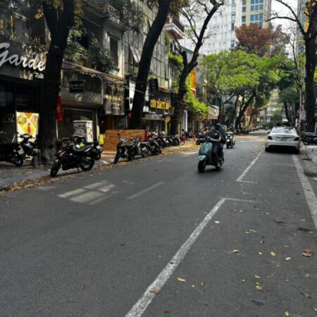 BÁN NHÀ 11T-150M-195TY-TRIỆU VIỆT VƯƠNG-HAI BÀ TRƯNG BÁN NHÀ 11T-150M-195TY-TRIỆU VIỆT VƯƠNG-HAI BÀ TRƯNG