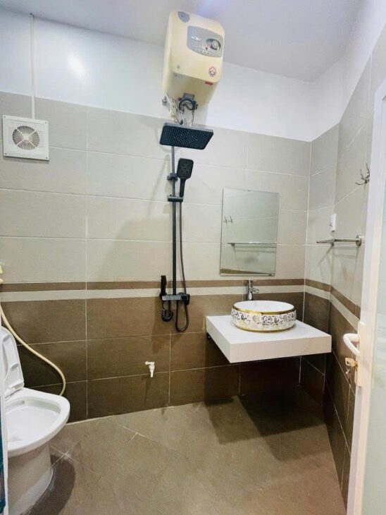 Bán nhà 32m², 5 tầng, 3PN, 4WC, Định Công Hạ, Hoàng Mai, 4.6 tỷ – Sổ đỏ