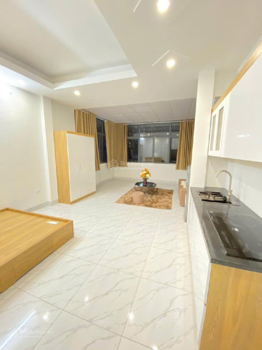 Bán nhà 62m2 x 5 tầng, giá 17,8tỷ, phân lô vỉa hè 2 thoáng, tiện kinh doanh, Nghĩa Đô, Cầu Giấy