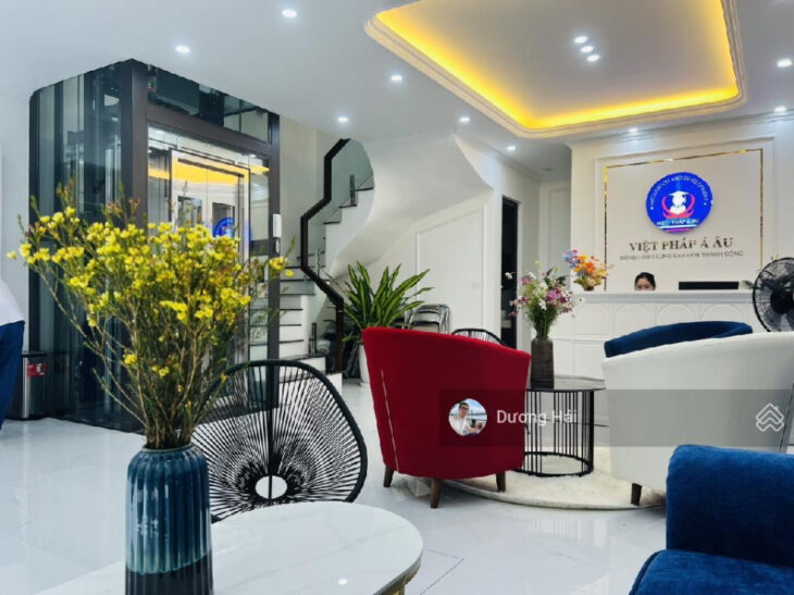 Bán nhà Lô Góc Mặt Phố Trần Quốc Hoàn – Cầu Giấy 72m 8 Tầng Thang Máy Nhà Đẹp Kinh Doanh