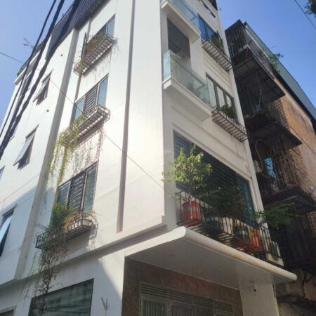 Bán nhà Phạm Văn Đồng, 65m2, 5tầng, phân lô, lô góc 3 mặt ngõ ôtô tránh – 19tỷ