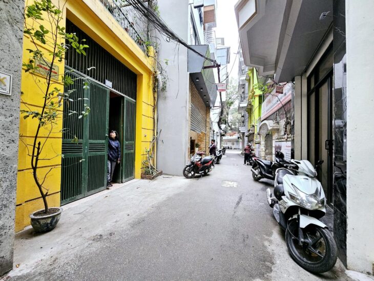 Bán nhà tam khương tôn thất tùng ô tô đỗ cửa vào nhà kinh doanh đống đa