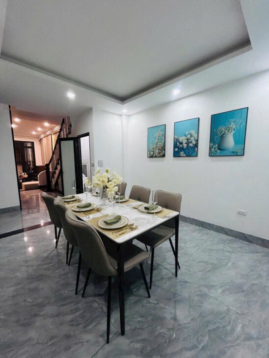 Nhà Đẹp Hoàng Ngân Thanh Xuân Thang Máy Full Nội Thất Dt 67m2 5 tầng mt 4.1m giá 16.7 tỷ
