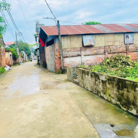 Đất tại Cấn Thượng- quốc oai Chính chủ gửi bán lô góc 70m2 Mặt tiền 2 bên là gần 8m và