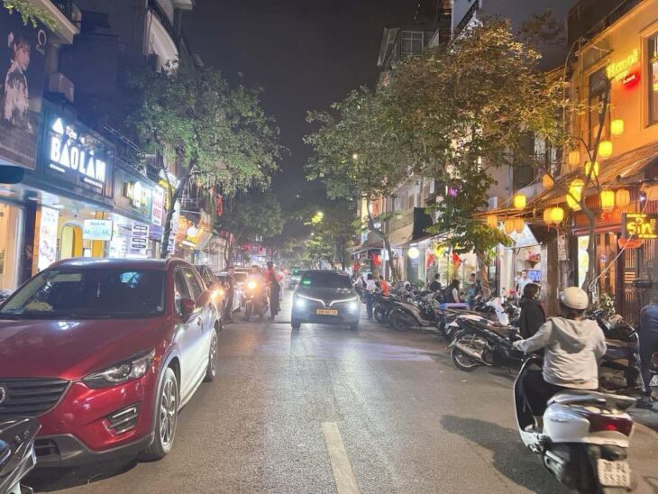 bán nhà 2 mặt phố quận Hoàn Kiếm, 98m, mặt tiền 5m, 2 mặt phố, ôtô 2 chiều, full thổ cư