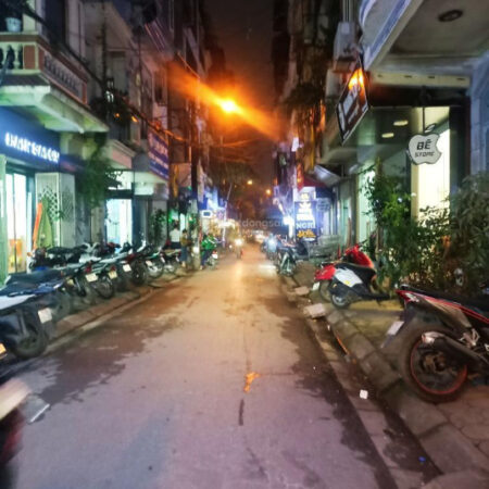 Bán nhà 62m2 x 5 tầng, giá 17,8tỷ, phân lô vỉa hè 2 thoáng, tiện kinh doanh, Nghĩa Đô, Cầu Giấy