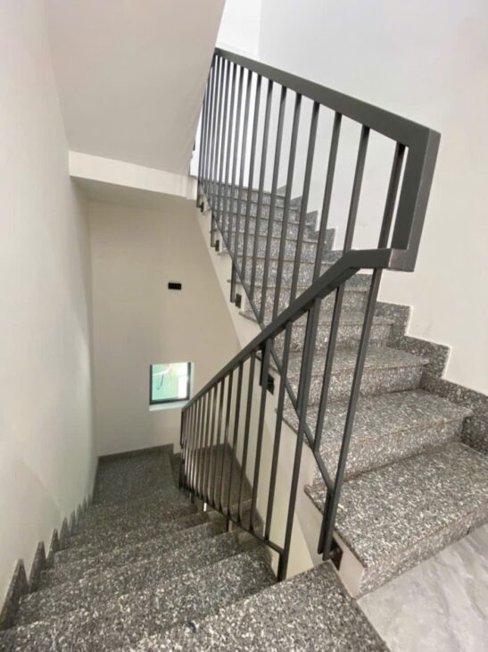 ♥ Nhà thẳng 25m ra MT Hoàng Diệu, 80m2, 3 tầng cứng, thoáng đẹp, 4.x tỷ