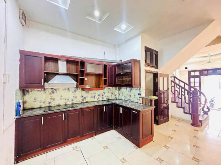 Phân lô phố Nguyễn Chí Thanh 50m2, 3T, MT4.2m nhà 2 mặt ngõ ô tô hiếm Đống Đa