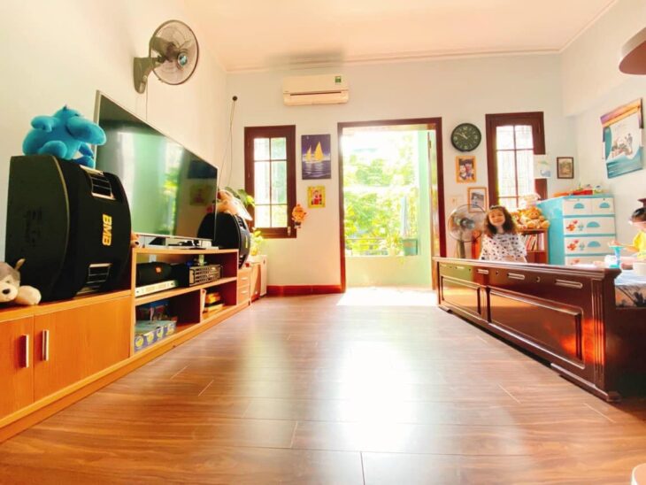 Nhà phân lô phố Nguyễn Chí Thanh 45m2, 4T, MT6m ô tô thông Huỳnh Thúc Kháng ở sướng