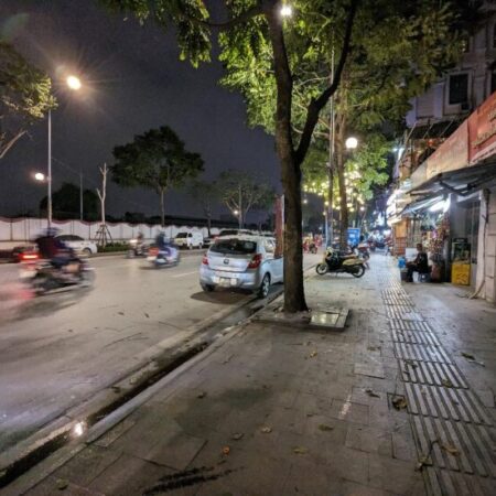 Bán nhà mặt phố Lê Trọng Tấn hạ 3 tỷ 52m2, 5 tầng, 2 thoáng vỉa hè rộng view thoáng