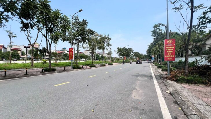 bán nhà mặt phố Bát Khối, 180m, mặt tiền 11.5m, full thổ cư, đón đầu cầu Trần Hưng Đạo