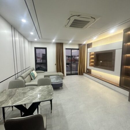 Siêu hiếm bán nhà Ngọc Trì ô tô lô góc 62m 6 tầng thang máy giá chỉ 8 tỷ 4.