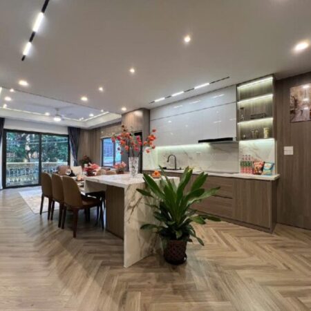 Bán nhà mới Bát Khối ô tô, kinh doanh 50m 5 tầng thang máy giá chỉ 9 tỷ 8.