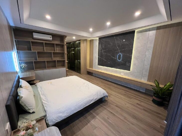 Bán nhà Bát khối vỉa hè hai ô tô tải tránh kinh doanh 7 tầng thang máy 80m mặt tiền 5.4m giá 15 tỷ 5