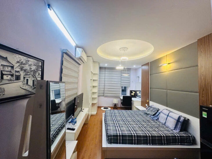 Vip! Bán nhà NGỌC KHÁNH, 40m2, chỉ 6,8 tỷ, Phố VIP, Ngõ thông, Gần hồ, Ở ngay