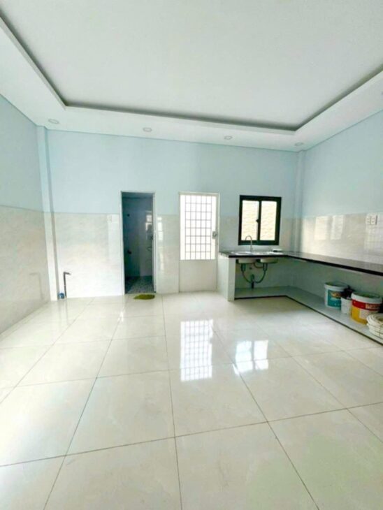 Bán nhà mặt phố Linh Xuân, Thủ Đức, 90m², 4.4 tỷ, sổ hồng