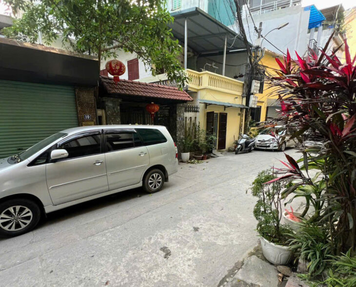 Bán nhà BỒ ĐỀ 7 tỉ Ô TÔ lô góc, 500m lên cầu Chương Dương.