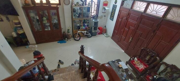 Bán nhà BỒ ĐỀ 7 tỉ Ô TÔ lô góc, 500m lên cầu Chương Dương.