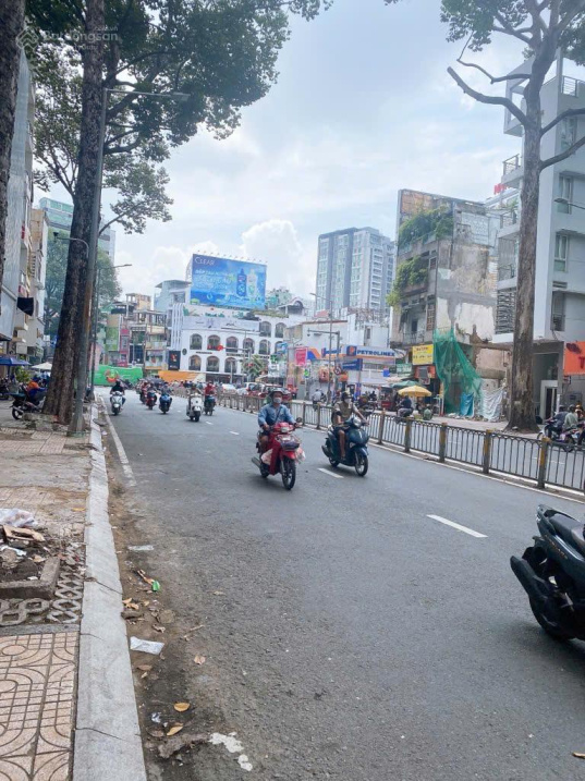 Mặt tiền kinh doanh 5 tầng 106m2 Trần Hưng Đạo Quận 1, nhỉnh 50 tỷ TL