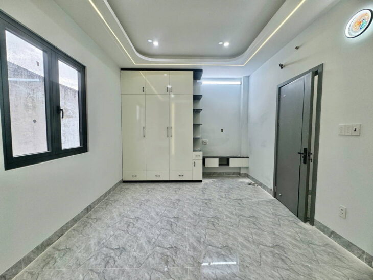 Bán nhà 66m² (4 tầng, full nội thất) – Hẻm ô tô, gần Võ Văn Hát – Giá chỉ 5.7 tỷ!