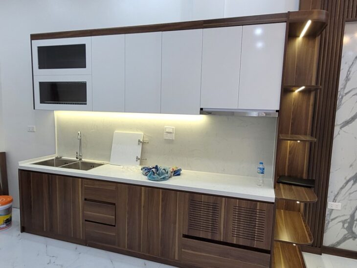 Hiếm! 11.3 tỷ – Xuân La, Tây Hồ – cực gần phố – Thang máy