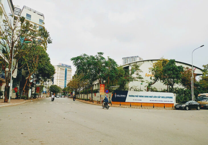 Bán nhà HỒNG TIẾN 8 tỉ Ô TÔ thông 50M*4T dân xây ở luôn.