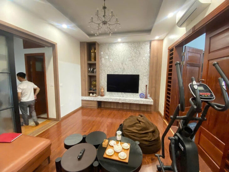 80M RA MẶT PHỐ LẠC LONG QUÂN – 90M2 – 4 TẦNG – MT 5M – GARA 2 Ô TÔ – CHỈ 27 TỶ