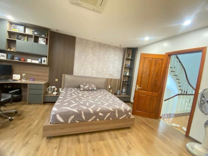 80M RA MẶT PHỐ LẠC LONG QUÂN – 90M2 – 4 TẦNG – MT 5M – GARA 2 Ô TÔ – CHỈ 27 TỶ