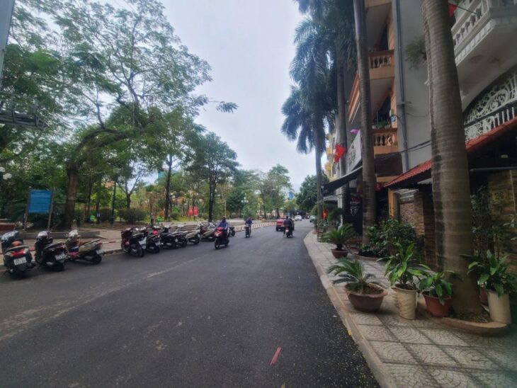 106M2 ĐẤT – MT GẦN 7M – LÔ GÓC – Ô TÔ – HOÀNG CẦU – QUẬN ỦY ĐỐNG ĐA – 38 TỶ (TL)