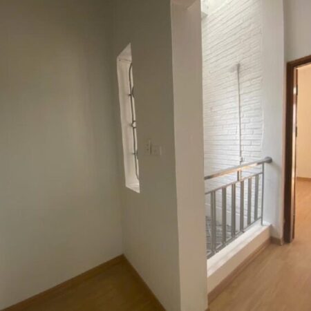 Bán nhà NGỌC LÂM 6 tỉ Ô TÔ 50M nhà đẹp 4 ngủ ở luôn