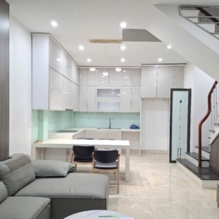 Bán nhà NGUYỄN VĂN CỪ 6 TỈ Ô TÔ mặt phố 50M mặt tiền rộng nhà đẹp