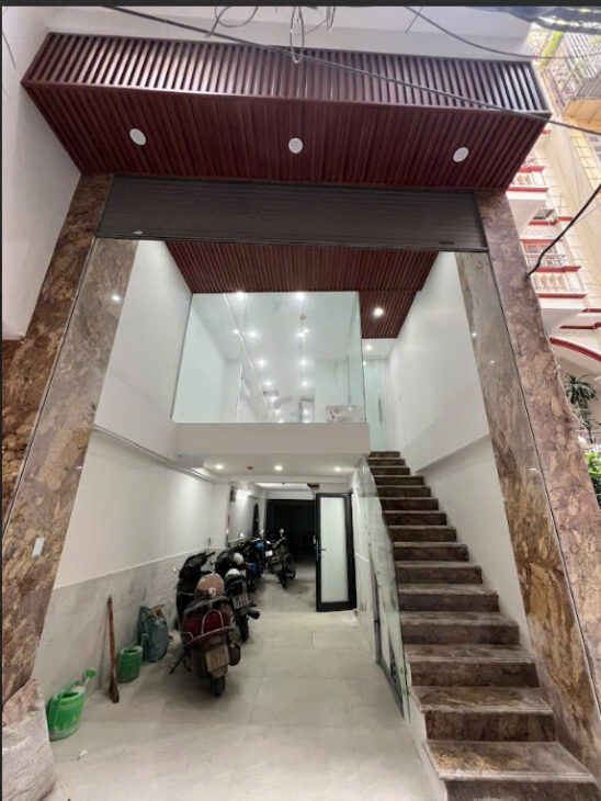 Cho thuê nhà 55m², Ngõ Nguyễn Chí Thanh, Ba Đình, 12 triệu/tháng