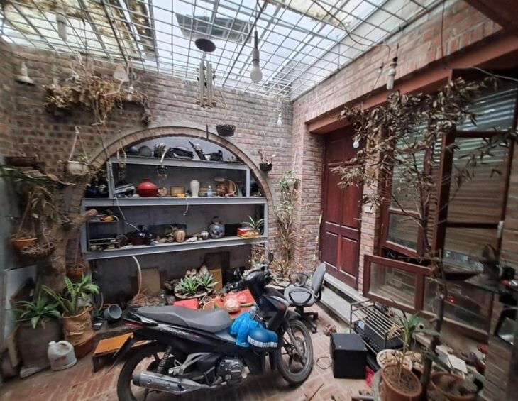 Bán nhà NGỌC LÂM 7 tỉ Ô TÔ đỗ cửa, sân đậu xe, gần ngã tư HỒNG TIẾN