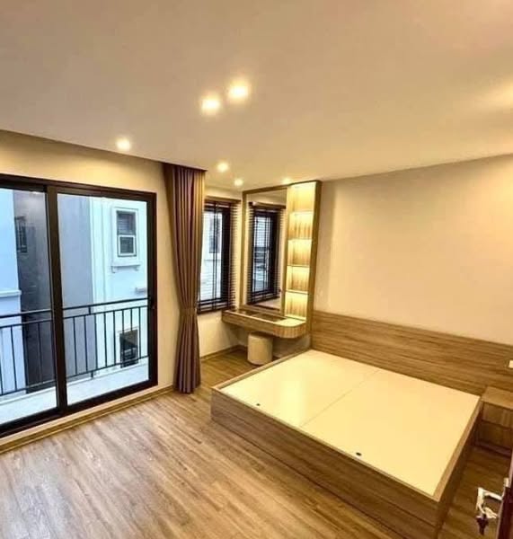 V.i.pp HỒ TÙNG MẬU phố Mai Dịch 36m2 5T mt5 Ô tô gần 7.5 tỷ