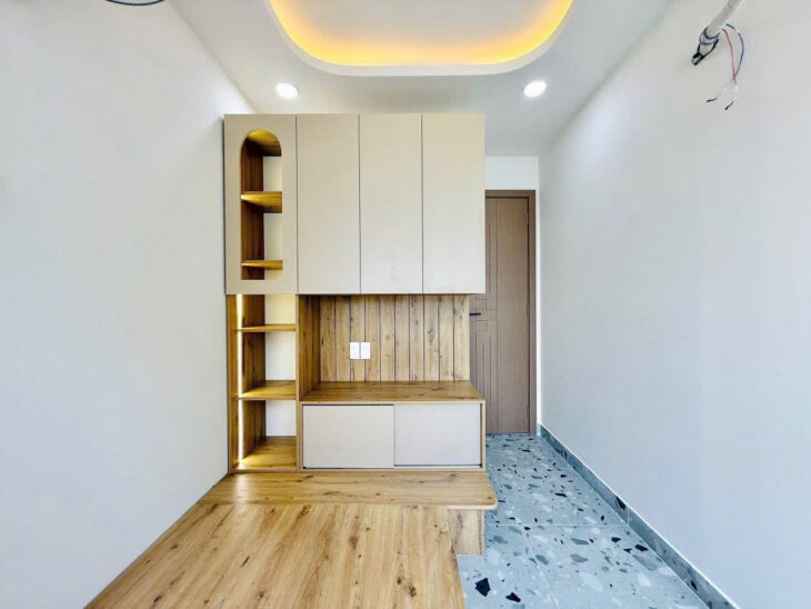 – NHỈNH 3 TỶ…MẶT TIỀN HẺM – NGAY TRƯỜNG HỌC