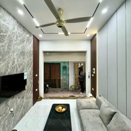 BÁN NHÀ THỔ QUAN ĐỐNG ĐA NHÀ MỚI ĐẸP MẶT NGÕ TRUNG TÂM GIÁ 4,3 TỶ