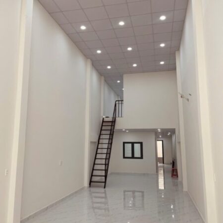 HẺM XE HƠI NGAY TÊN LỬA, 2 TẦNG 120M2, GIẢM SÂU CHỈ CÒN 7.8 Tỷ HẺM XE HƠI NGAY TÊN LỬA, 2 TẦNG 120M2, GIẢM SÂU CHỈ CÒN 7.8 Tỷ
