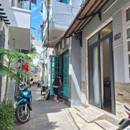 NHÀ PHẠM THẾ HIỂN 30M2 x 2 TẦNG GIÁ 4.3 TỶ GẦN Ô TÔ TRÁNH NHÀ PHẠM THẾ HIỂN 30M2 x 2 TẦNG GIÁ 4.3 TỶ GẦN Ô TÔ TRÁNH