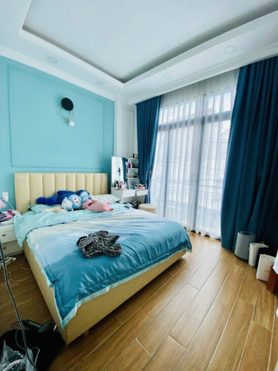 SIÊU PHẨM NHÀ MỚI Ở NGAY, GÒ VẤP 5 PHÚT-, HẺM 4M, XE HƠI VÀO THOẢI MÁI, SÁT MẶT TIỀN