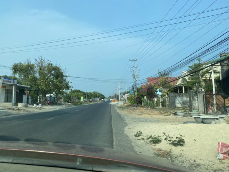 Bán đất mặt tiền Lý Thái Tổ, thị xã LaGi cách Biển 200m giá ngộp 500tr/m ngang