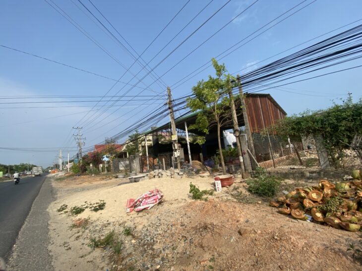 Bán đất mặt tiền Lý Thái Tổ, thị xã LaGi cách Biển 200m giá ngộp 500tr/m ngang